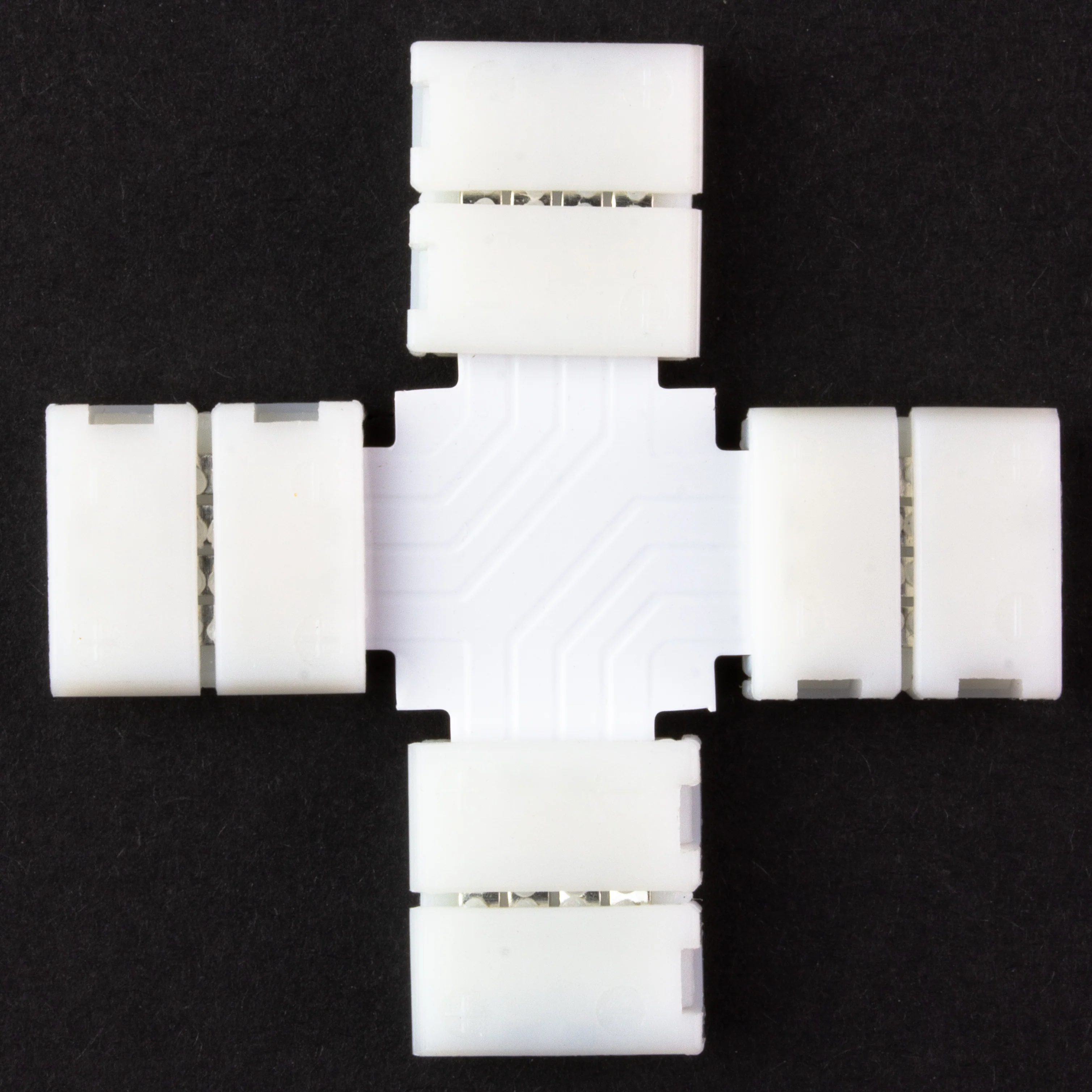 Flexible LED Strip Adaptor - 4-pin - Image 3
