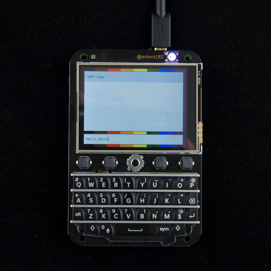 Keyboard FeatherWing - QWERTY Keyboard + 2.6" LCD - Image 2