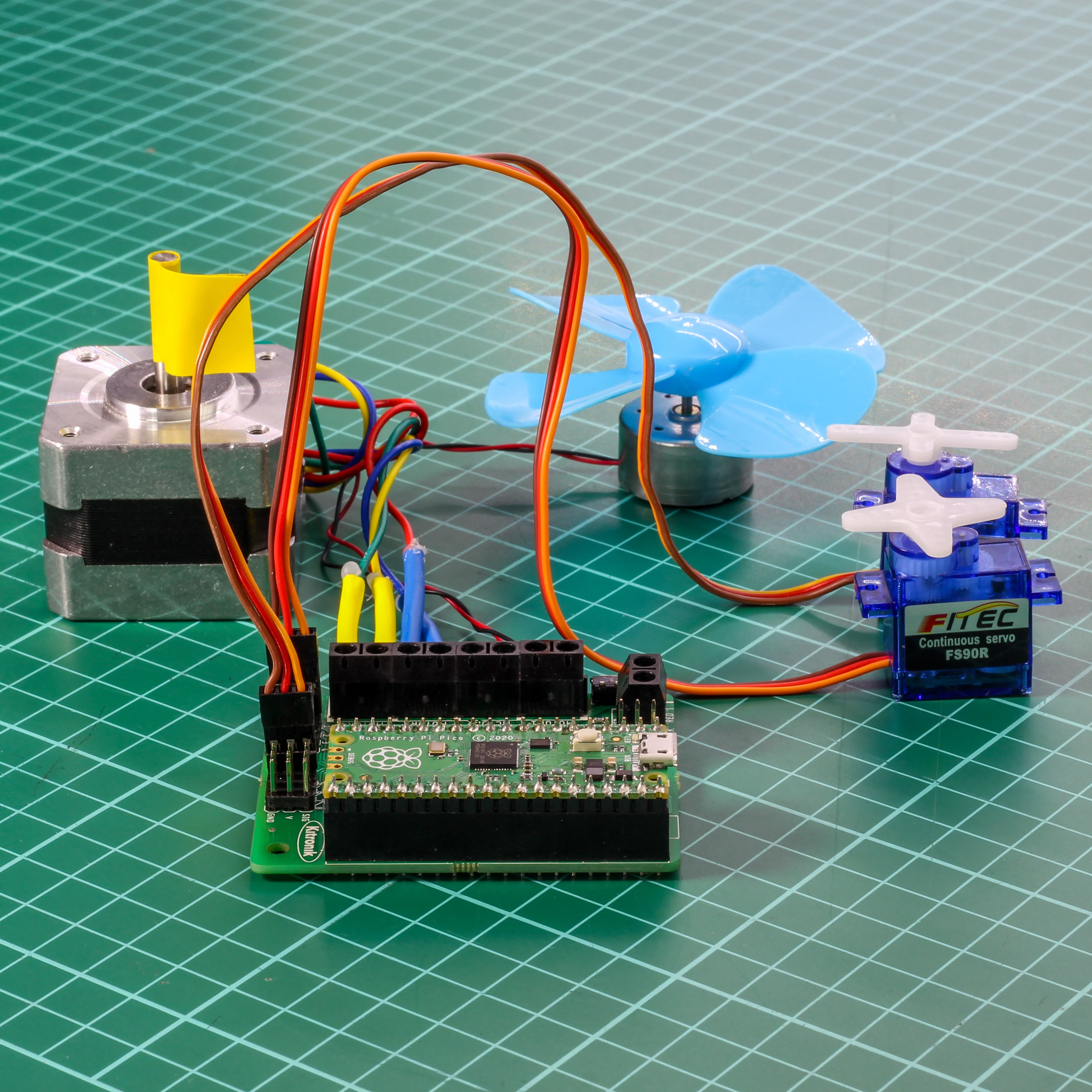 Kitronik Robotics Board for Raspberry Pi Pico - Image 5