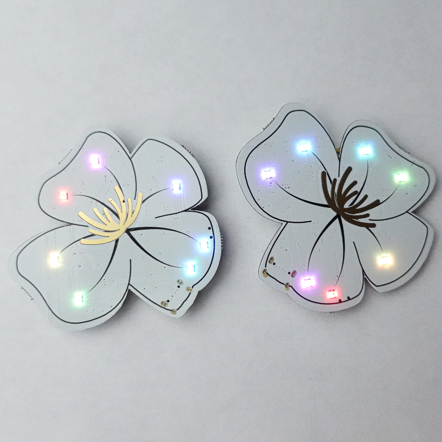 Kitty’s Flower - Bluetooth Wearable Brooches - Image 3