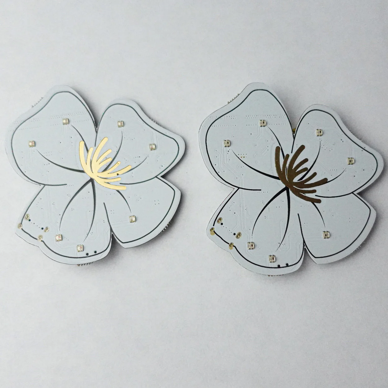 Kitty’s Flower - Bluetooth Wearable Brooches - Image 4