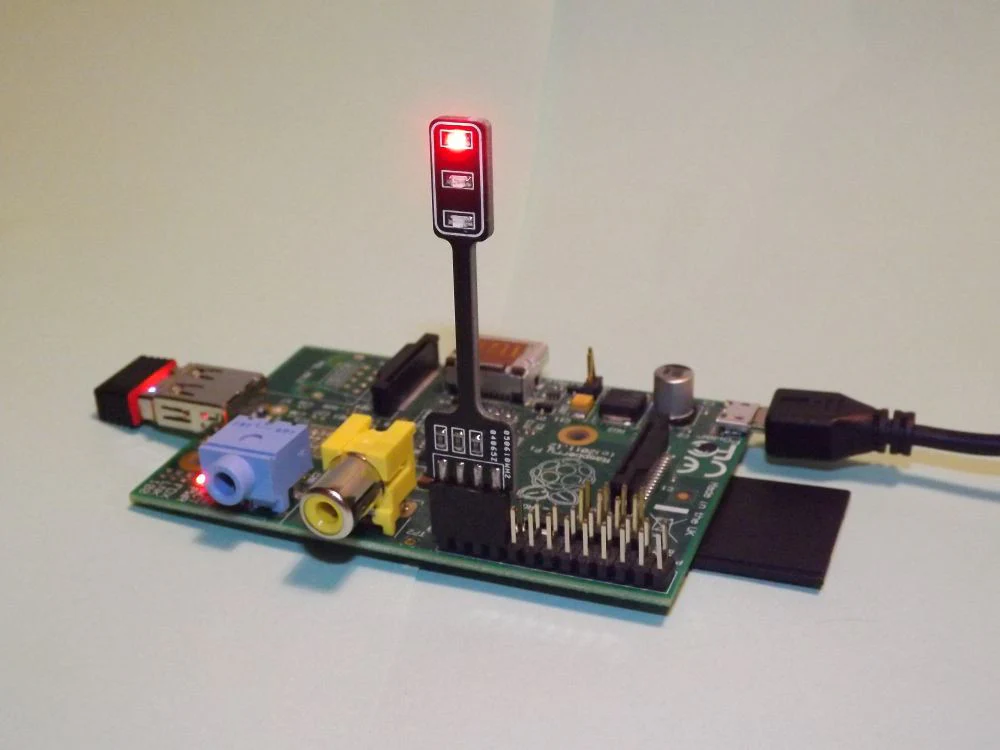 PiStop - Traffic Light Add-on for Raspberry Pi - Image 2