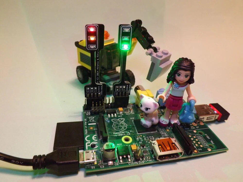 PiStop - Traffic Light Add-on for Raspberry Pi - Image 4