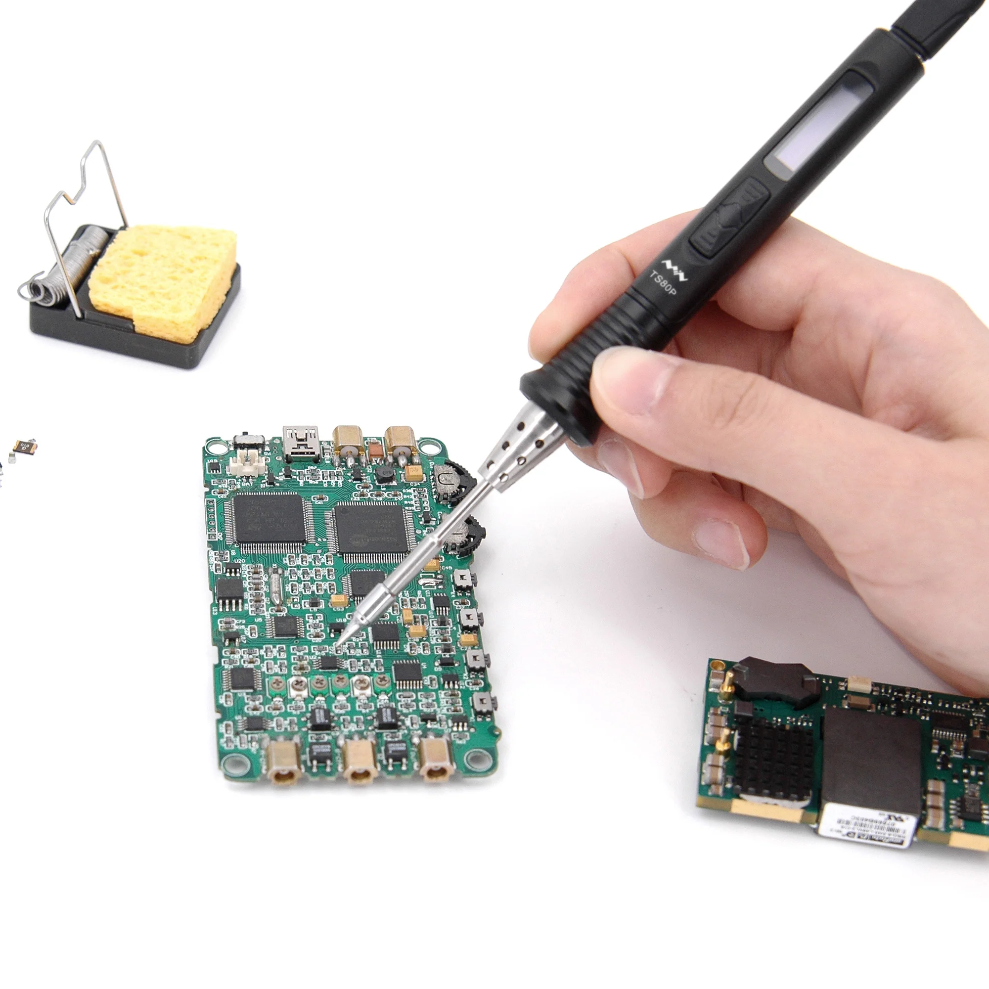 TS80P USB-C Smart Soldering Iron - Image 4